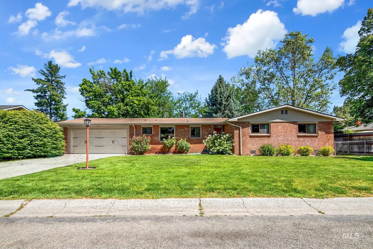 5910 W Flamingo Dr, Boise, ID 83704 - #1