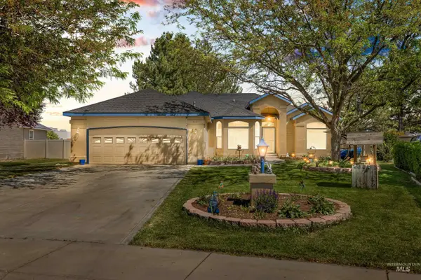 421 Morning Sun Dr, Nampa, ID 83686
