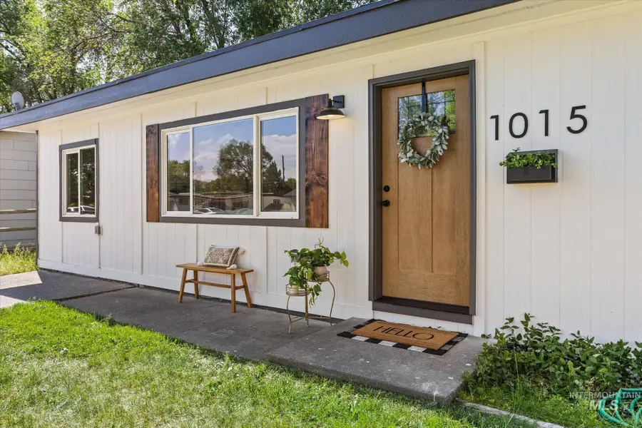 1015 E 16th N, Mountain Home, ID 83647 - #2