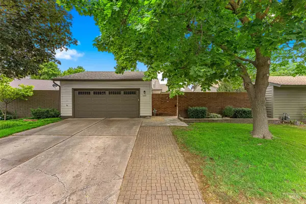 149 S Quail Run Place, Boise, ID 83709