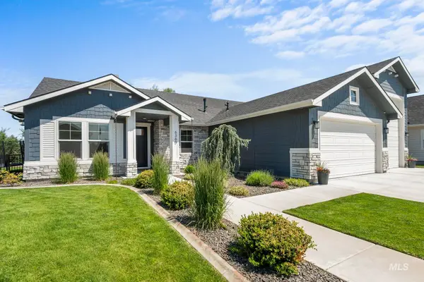 6360 Chateau Ct, Star, ID 83669