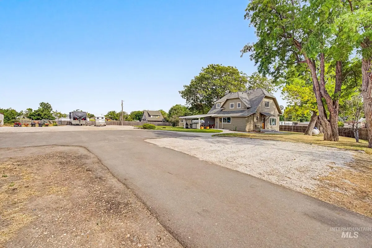 621 S Borchers Lane, Caldwell, ID 83605 - #1