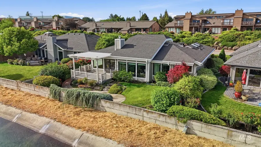 3172 Hillcrest Ln, Boise, ID 83705 - #3