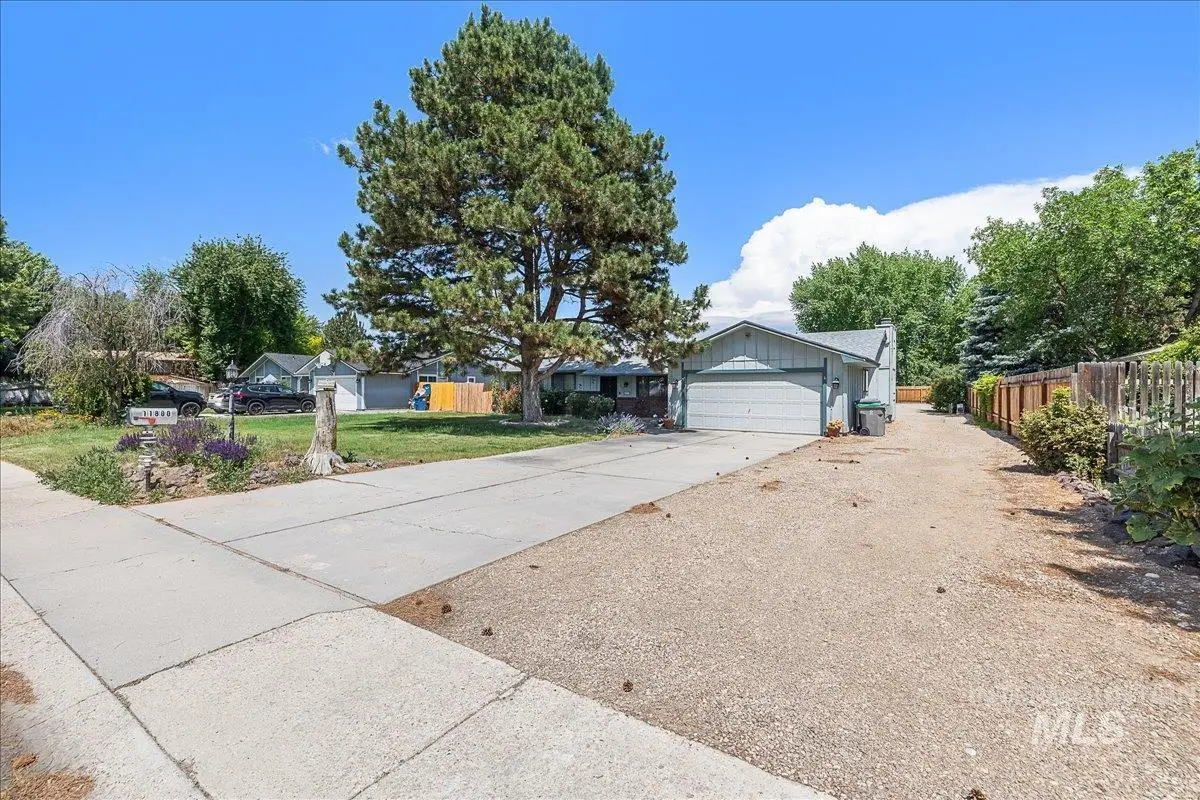 11800 W Florida Drive, Boise, ID 83709 - #1