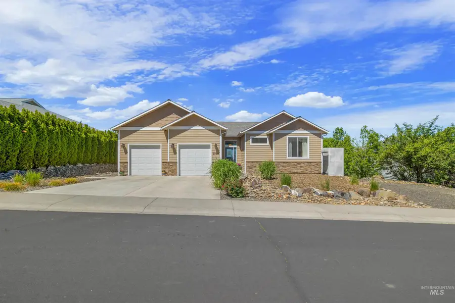 3954 Foothills Dr, Lewiston, ID 83501 - #2