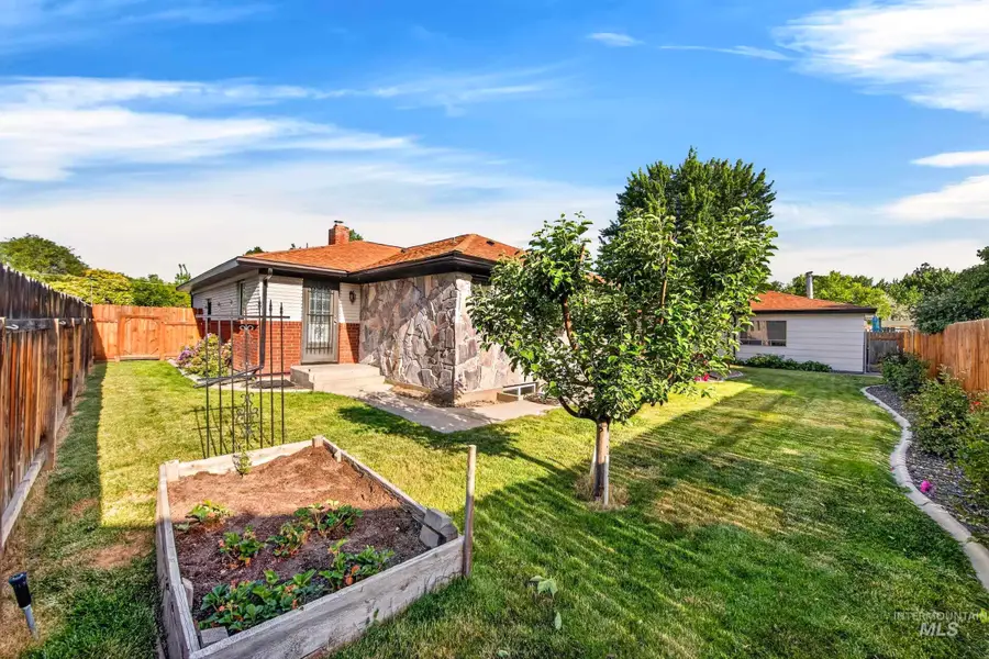 2715 S Virginia Ave, Boise, ID 83705 - #3