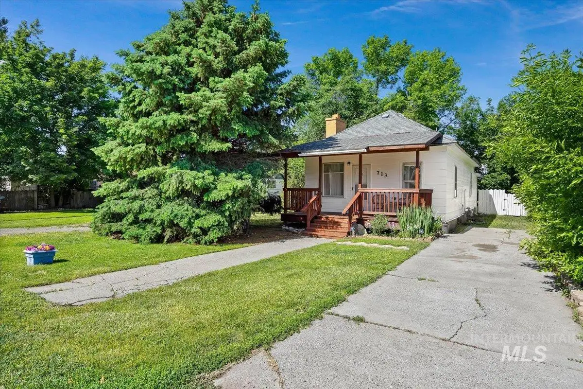 713 Montana St., Gooding, ID 83330 - #1