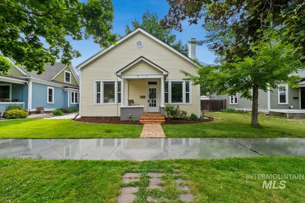 910 N 16th St, Boise, ID 83702 - #1