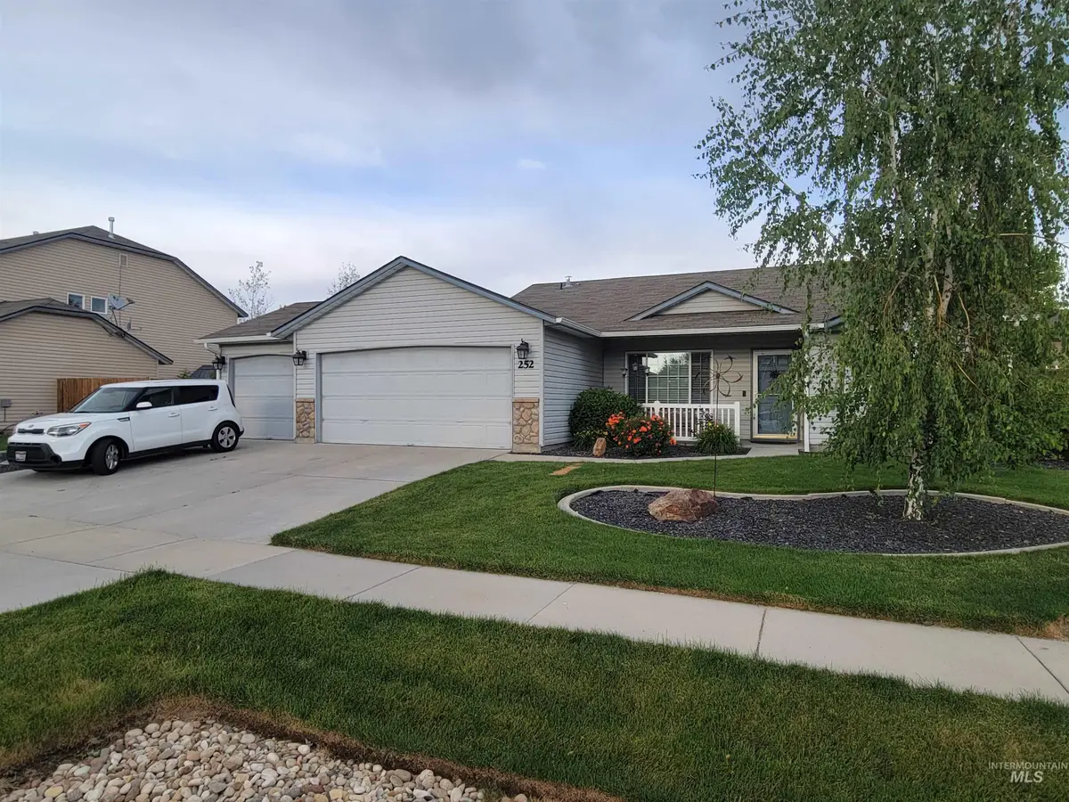252 Archer Rd, Middleton, ID 83644 - #1