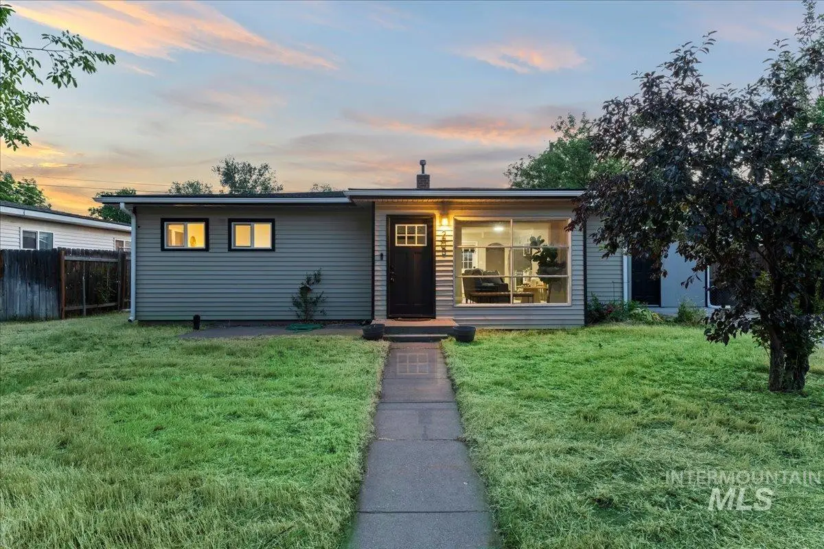 205 Baker Dr, Mountain Home, ID 83647 - #1