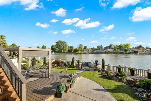 2247 E Blue Lake Ln, Boise, ID 83716