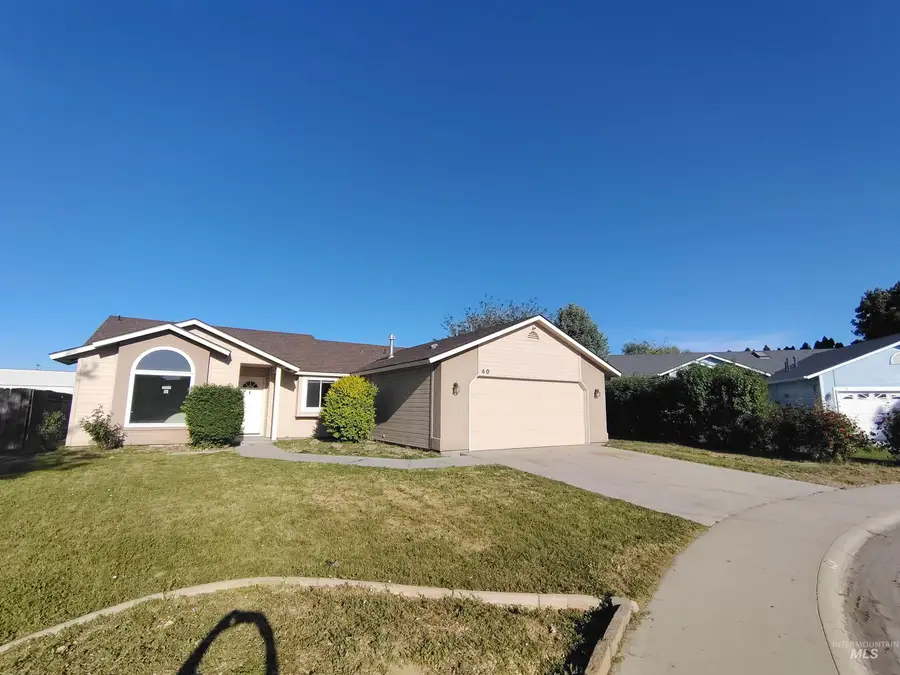 40 S Bingham St, Nampa, ID 83651 - #3