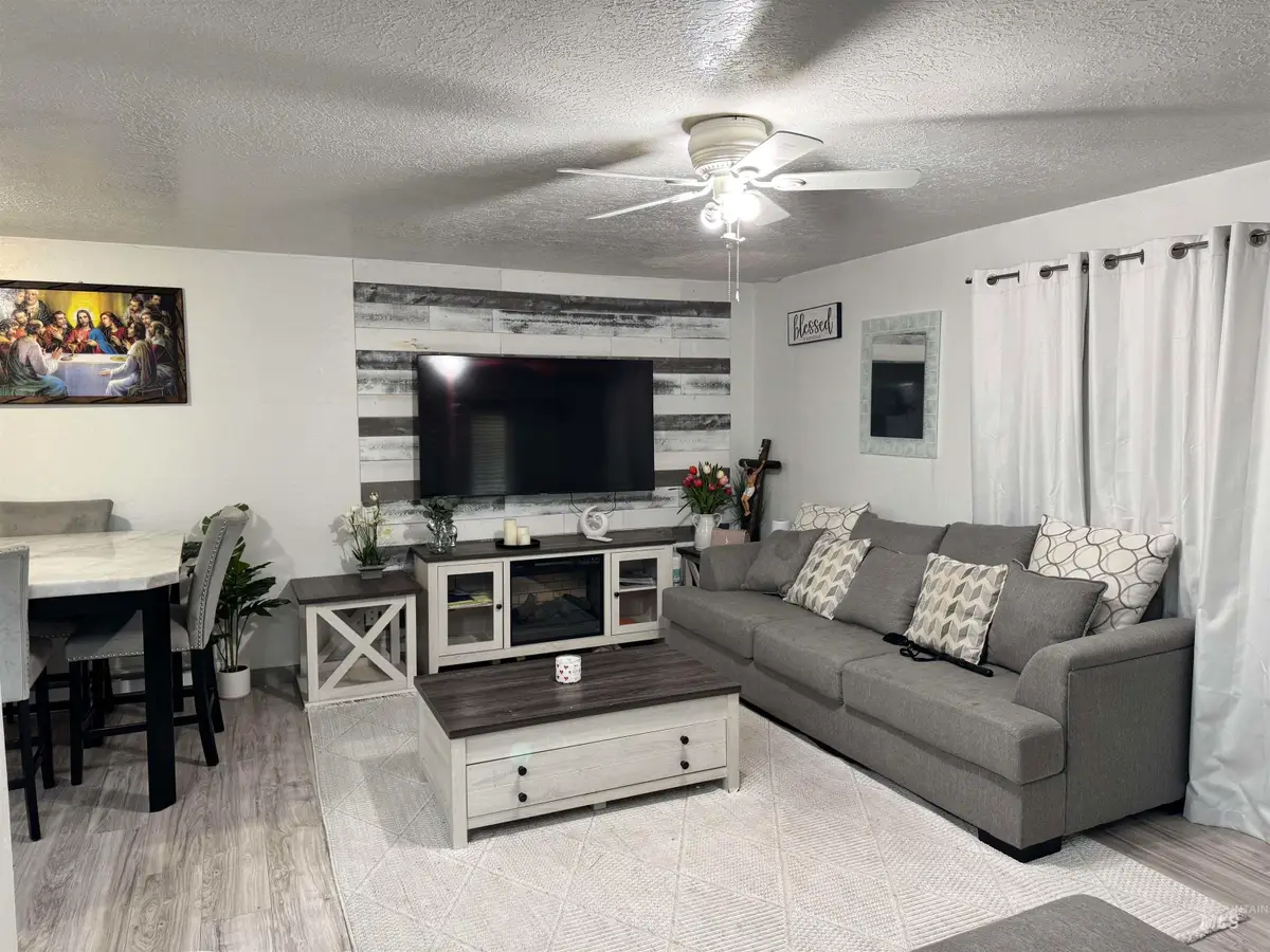 710 Washington St N #4/8, Twin Falls, ID 83301 - #1