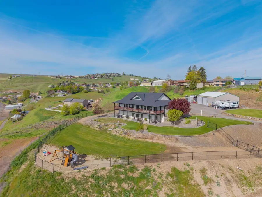 3151 21st Street, Clarkston, WA 99403 - #2