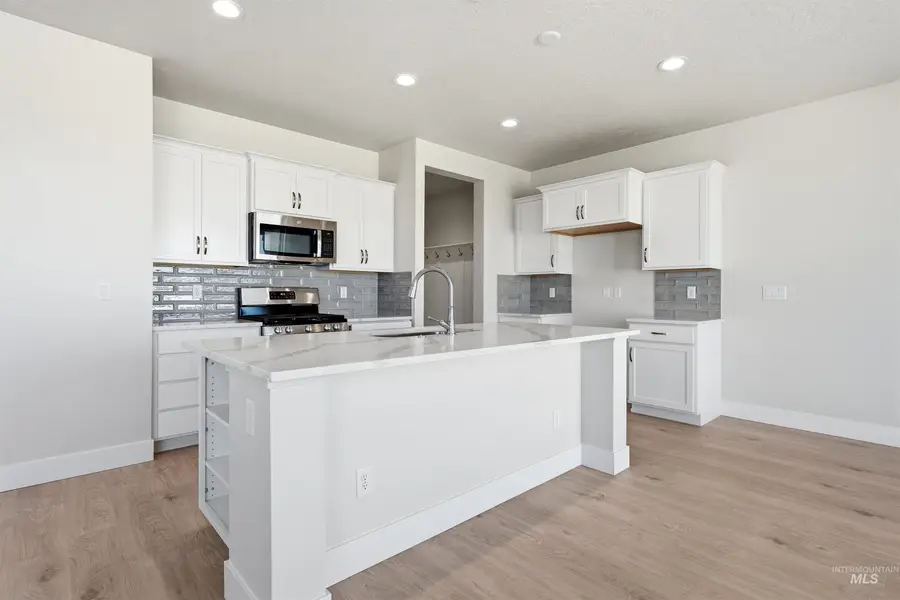 5913 W Parachute Dr, Meridian, ID 83646 - #3