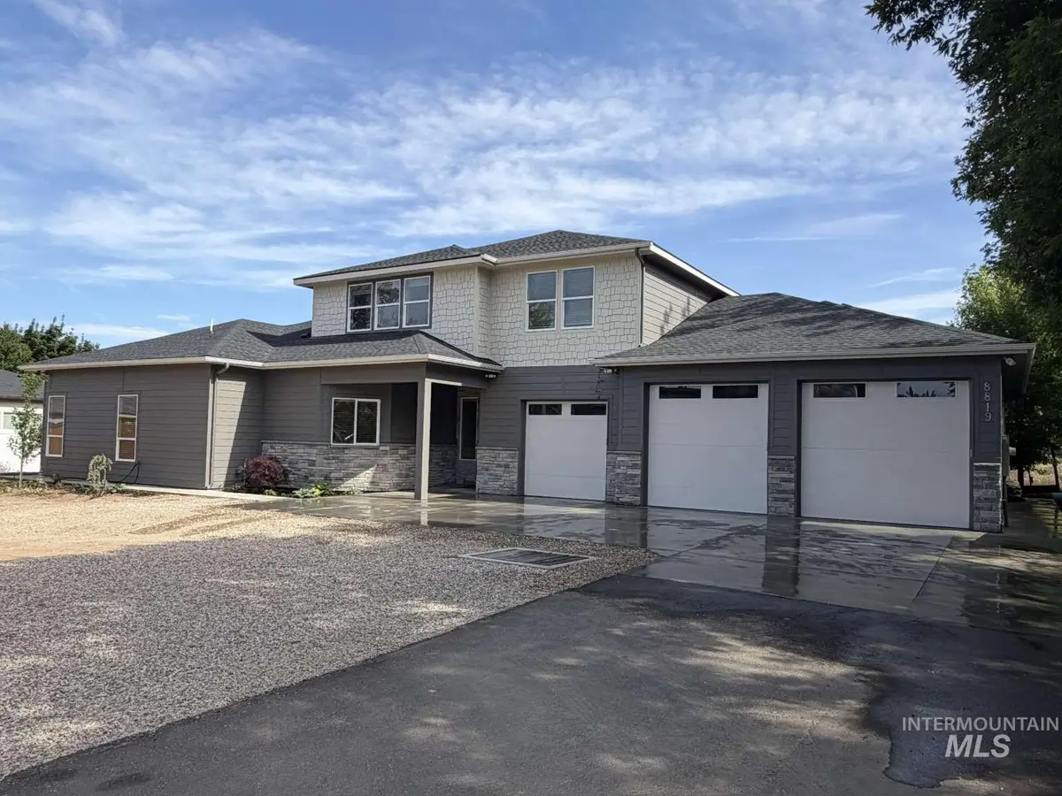 8819 W Holbrook Ave, Boise, ID 83704 - #1