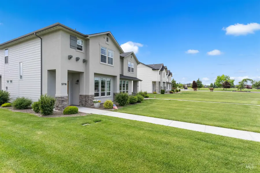 5716 W Stadium Ln, Eagle, ID 83616 - #2