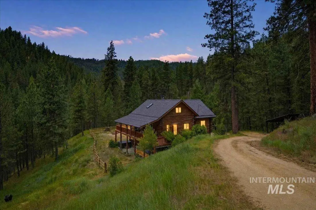 31 Meadow Ln, Boise, ID 83716 - #1