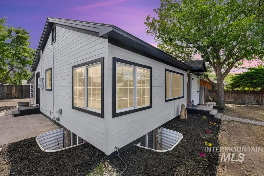 1898 Sigrid Ave, Twin Falls, ID 83301 - #2
