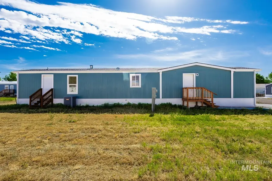 240 Colleen Dr, Mountain Home, ID 83647 - #3