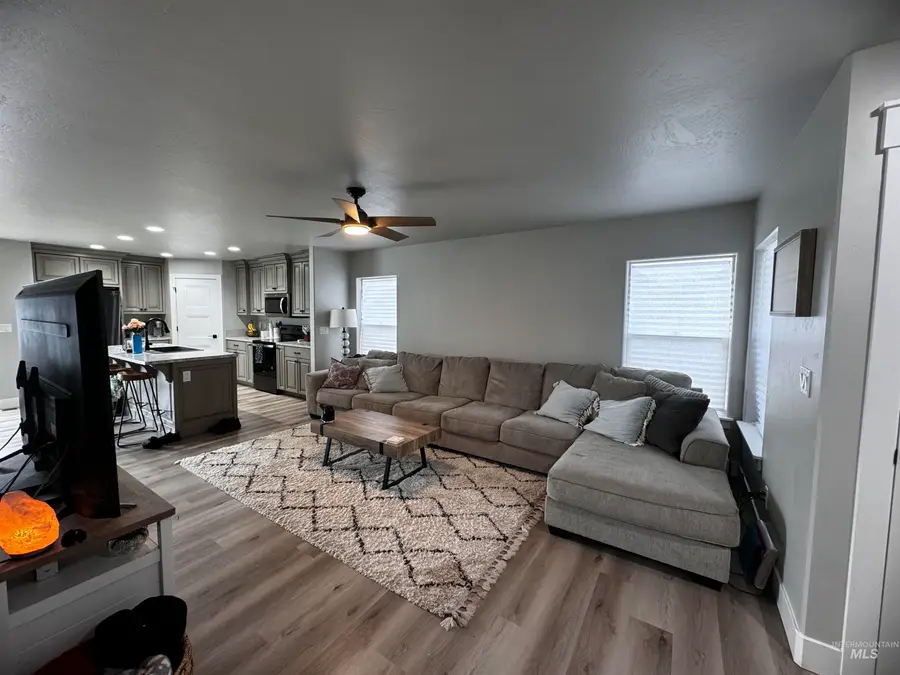 821 Jack Ave, Jerome, ID 83338 - #3
