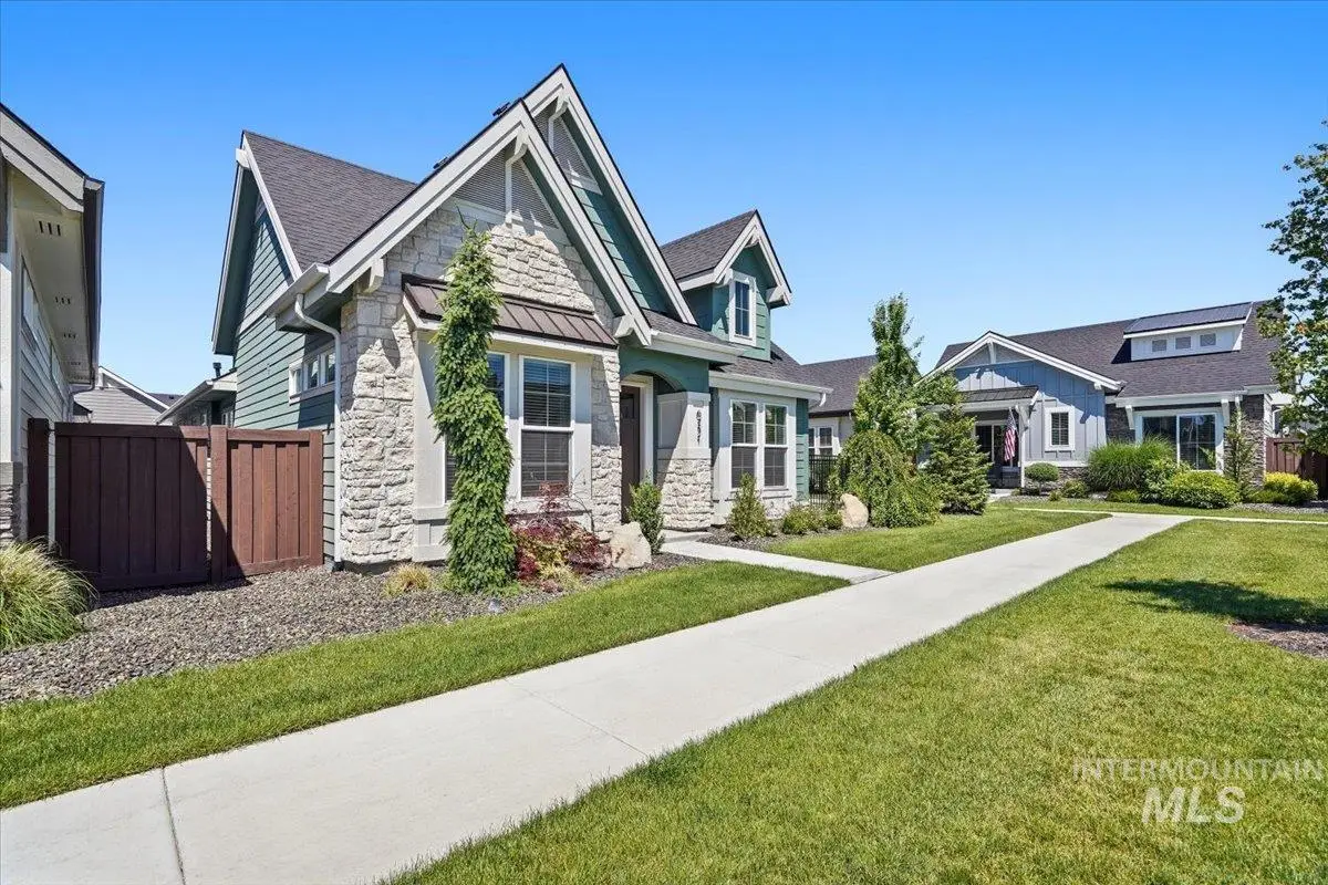 6231 N Vicenza Ave, Meridian, ID 83646 - #1