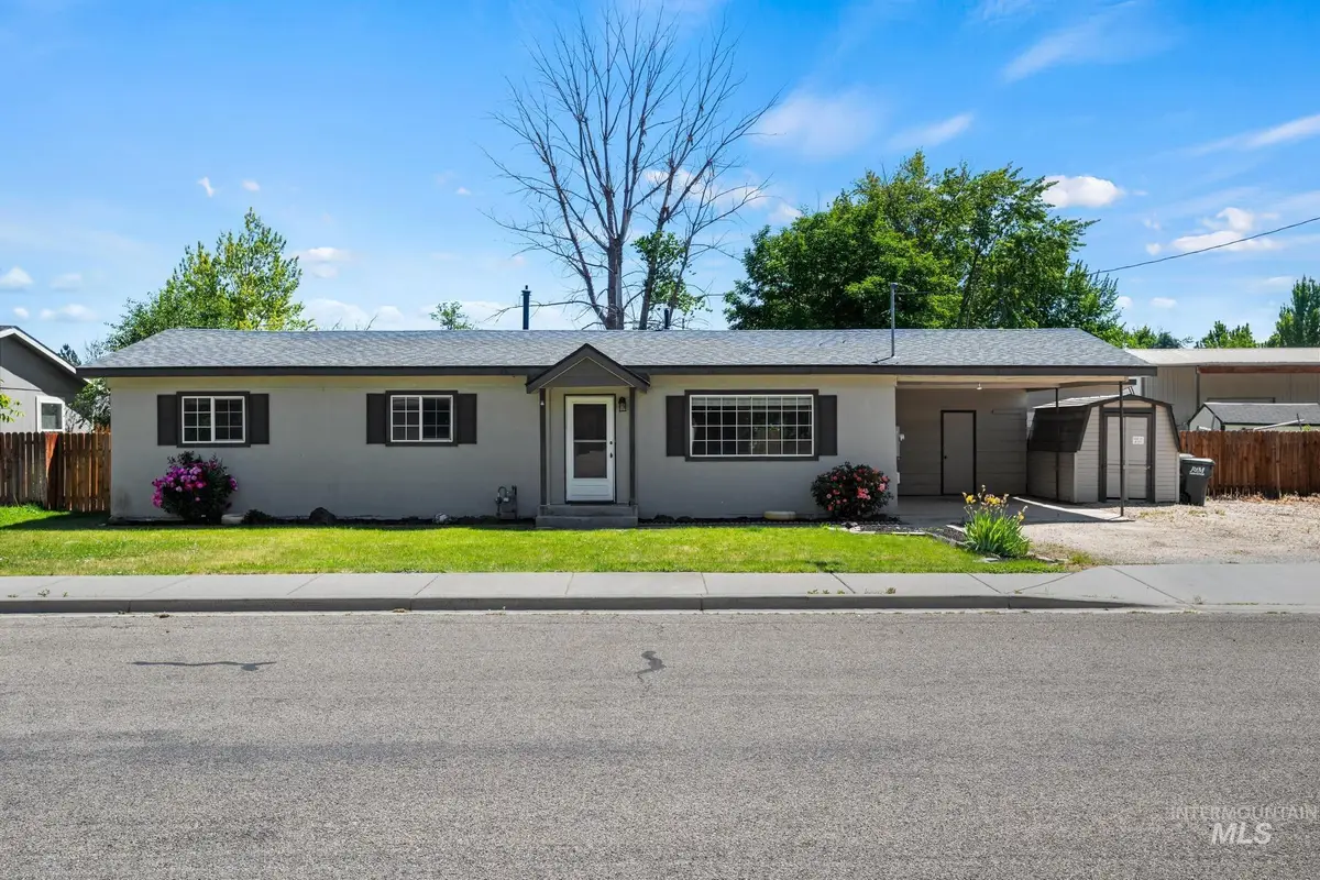 632 N Franklin, Kuna, ID 83634 - #1