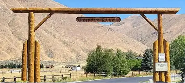60 Sterling Dr, Bellevue, ID 83313