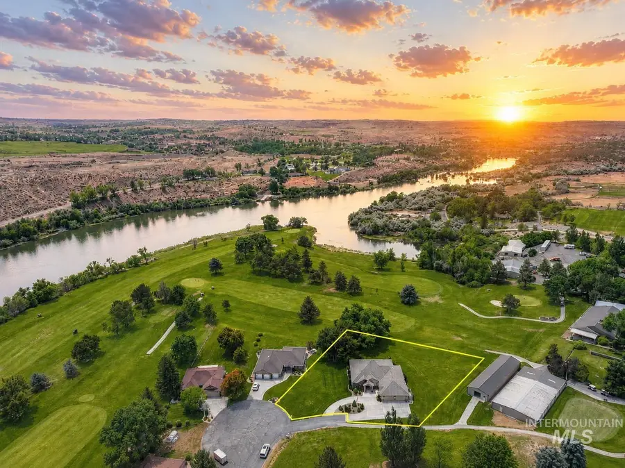 128 Riverside Ln., Buhl, ID 83316 - #2