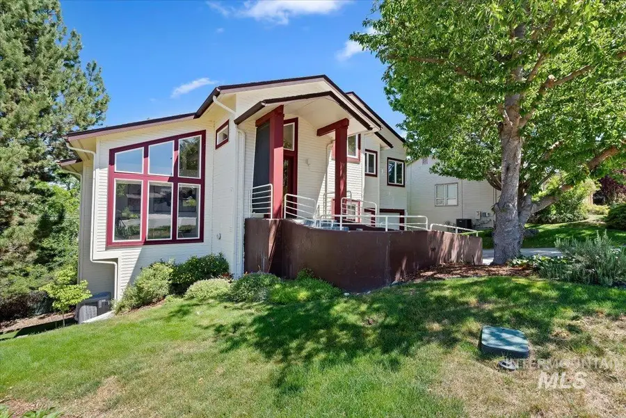 2682 N Peregrine Pl, Boise, ID 83702 - #3