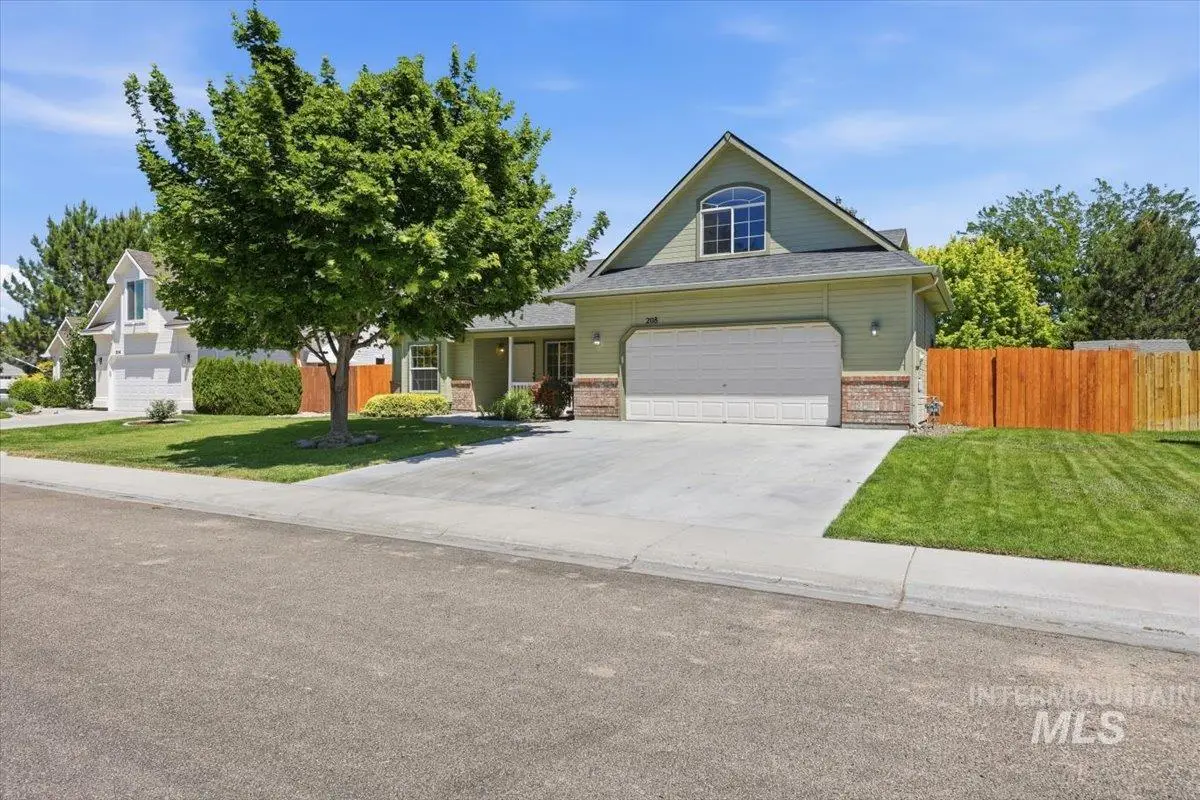 208 S Blue Heron Way, Nampa, ID 83687 - #1