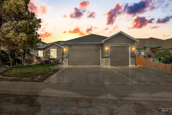 8464 W Thunder Mountain Dr, Boise, ID 83709