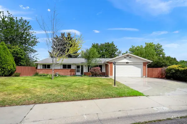 7920 W Galena Dr, Boise, ID 83709