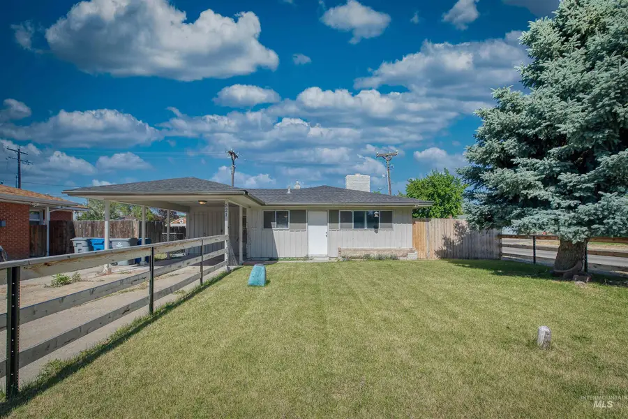 521 N 11th E, Mountain Home, ID 83647 - #2