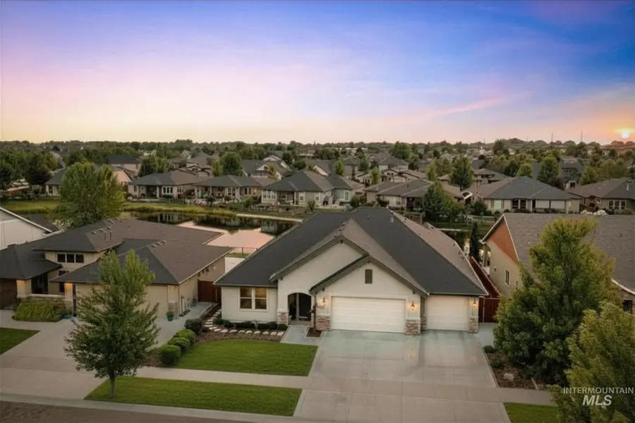 145 S Rivermist Ave, Star, ID 83669 - #2