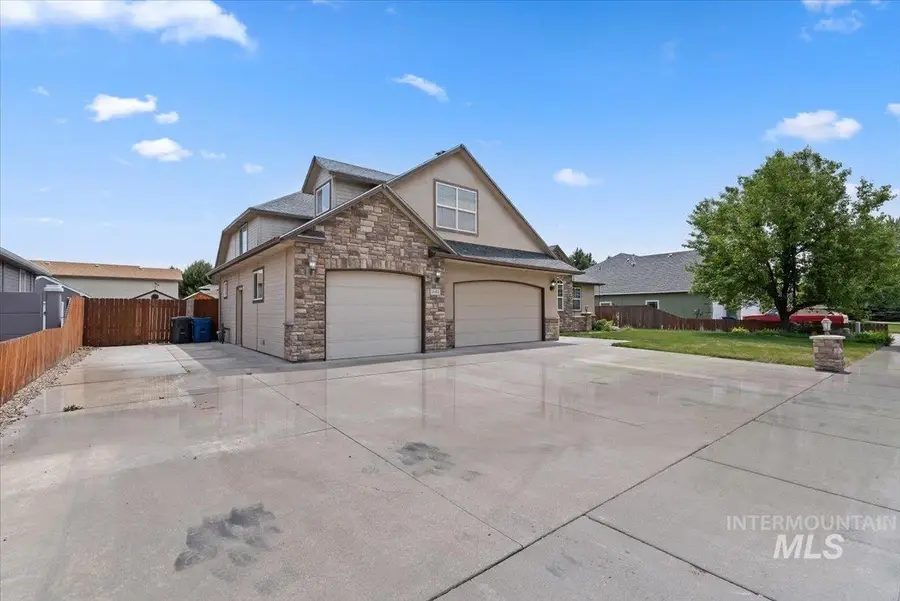 2164 NE Onati Ave, Mountain Home, ID 83647 - #2