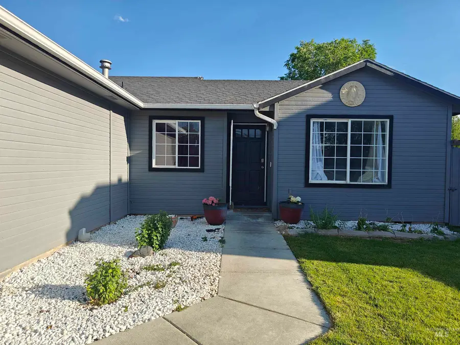 829 W Sheridian Ave, Nampa, ID 83686 - #3