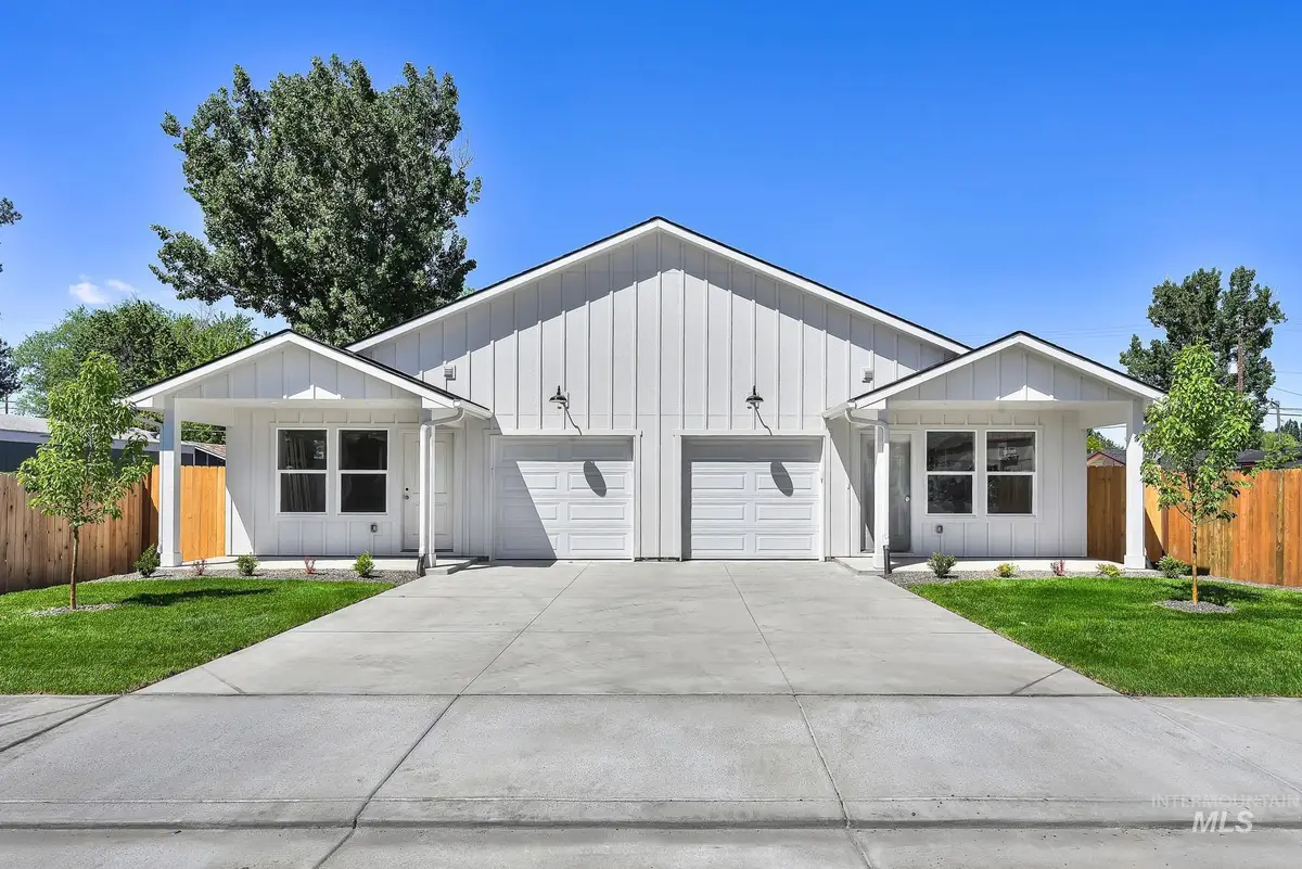 804 S Commercial Ave, Emmett, ID 83617 - #1