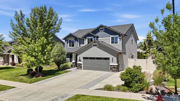2550 E Snocreek Dr, Eagle, ID 83616