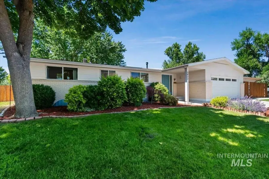 3433 N Manchester St, Boise, ID 83704 - #2