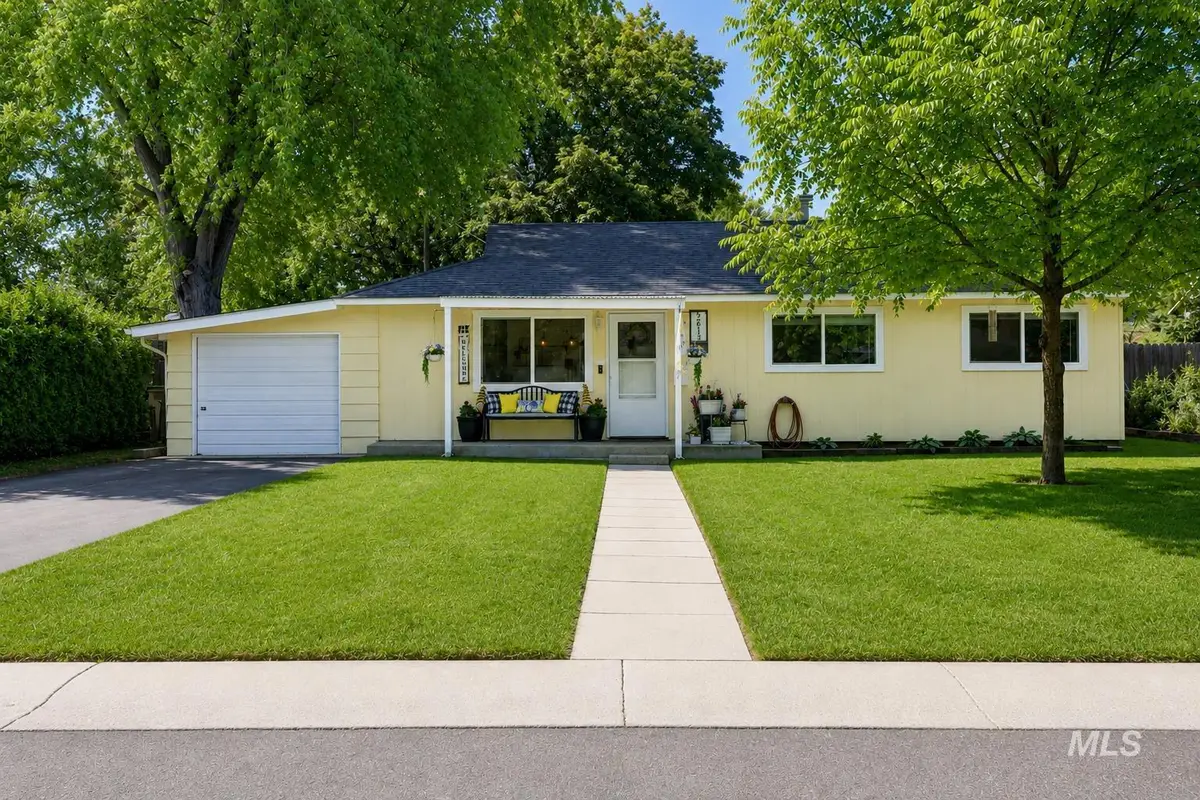 5613 W Kootenai St, Boise, ID 83705 - #1