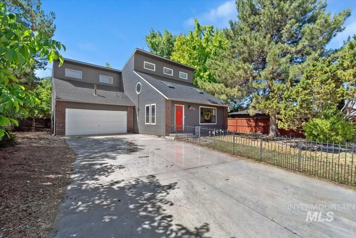 3185 E Springwood Dr, Meridian, ID 83642 - #1