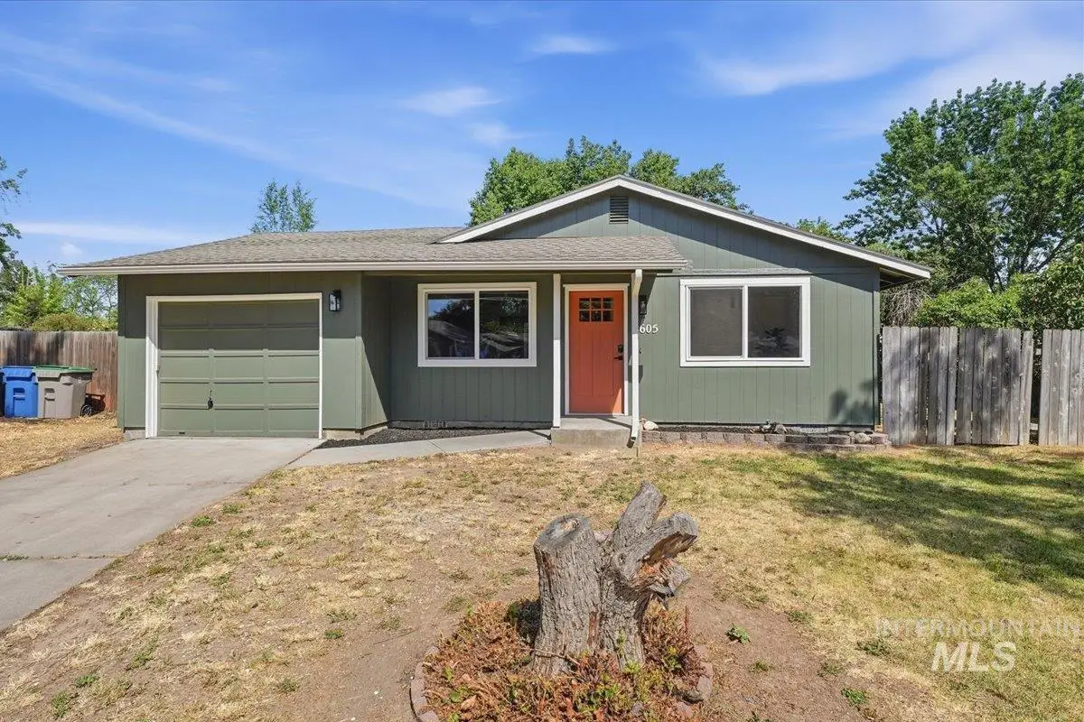 8605 W De Witt Ct, Boise, ID 83704 - #1