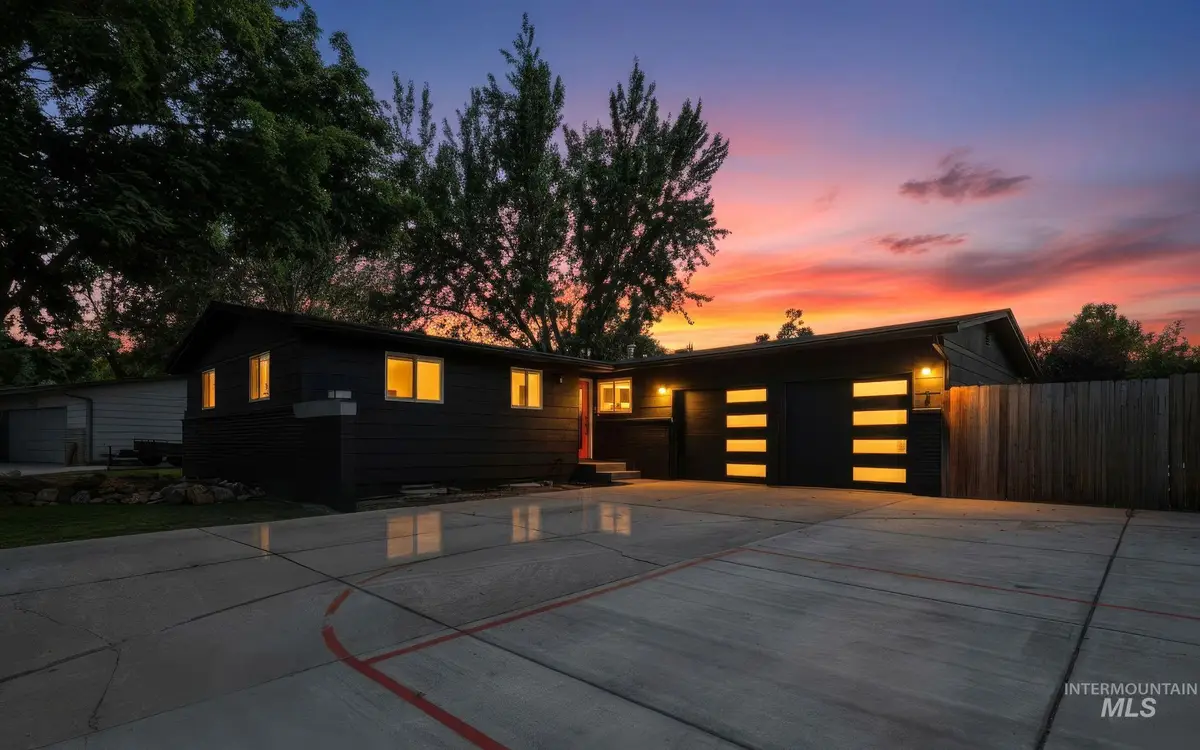 4075 N Bristol, Boise, ID 83704 - #1