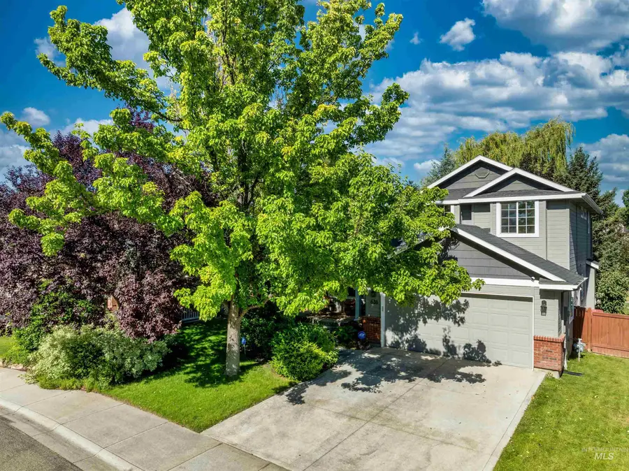 636 S Torino Ave, Meridian, ID 83642 - #3