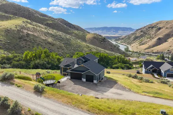 44 Shoemaker, Horseshoe Bend, ID 83629
