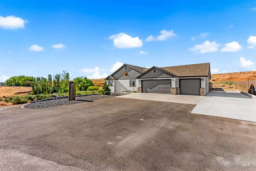 3768 Dundee Dr, New Plymouth, ID 83655 - #3