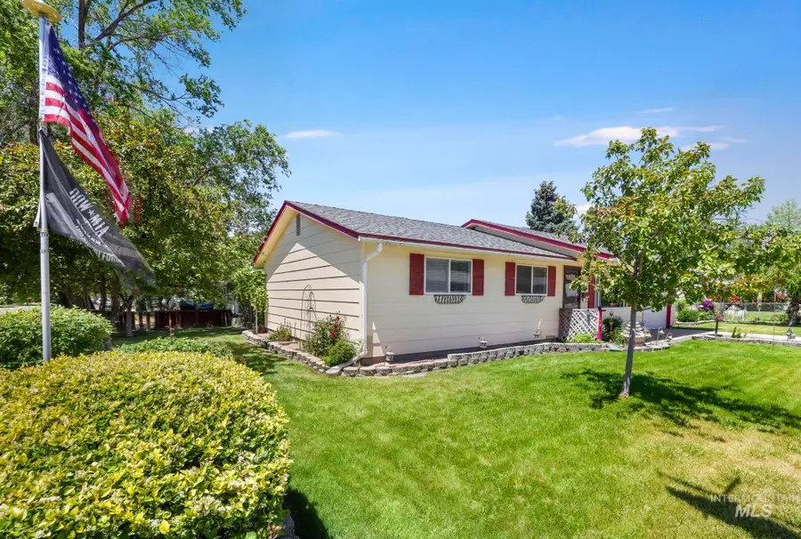 1545 N 14th E, Mountain Home, ID 83647 - #3