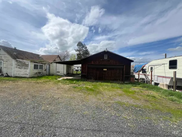 1902 4th Ave, Clarkston, WA 99403
