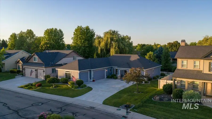 611 E Halpin Drive, Meridian, ID 83646 - #2